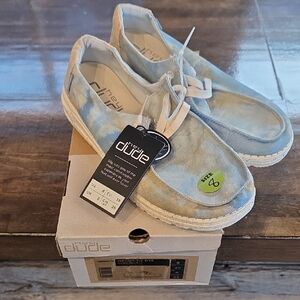 Hey Dude Size 8 Women's Tie-Dye Slip-On Shoes in Light Blue